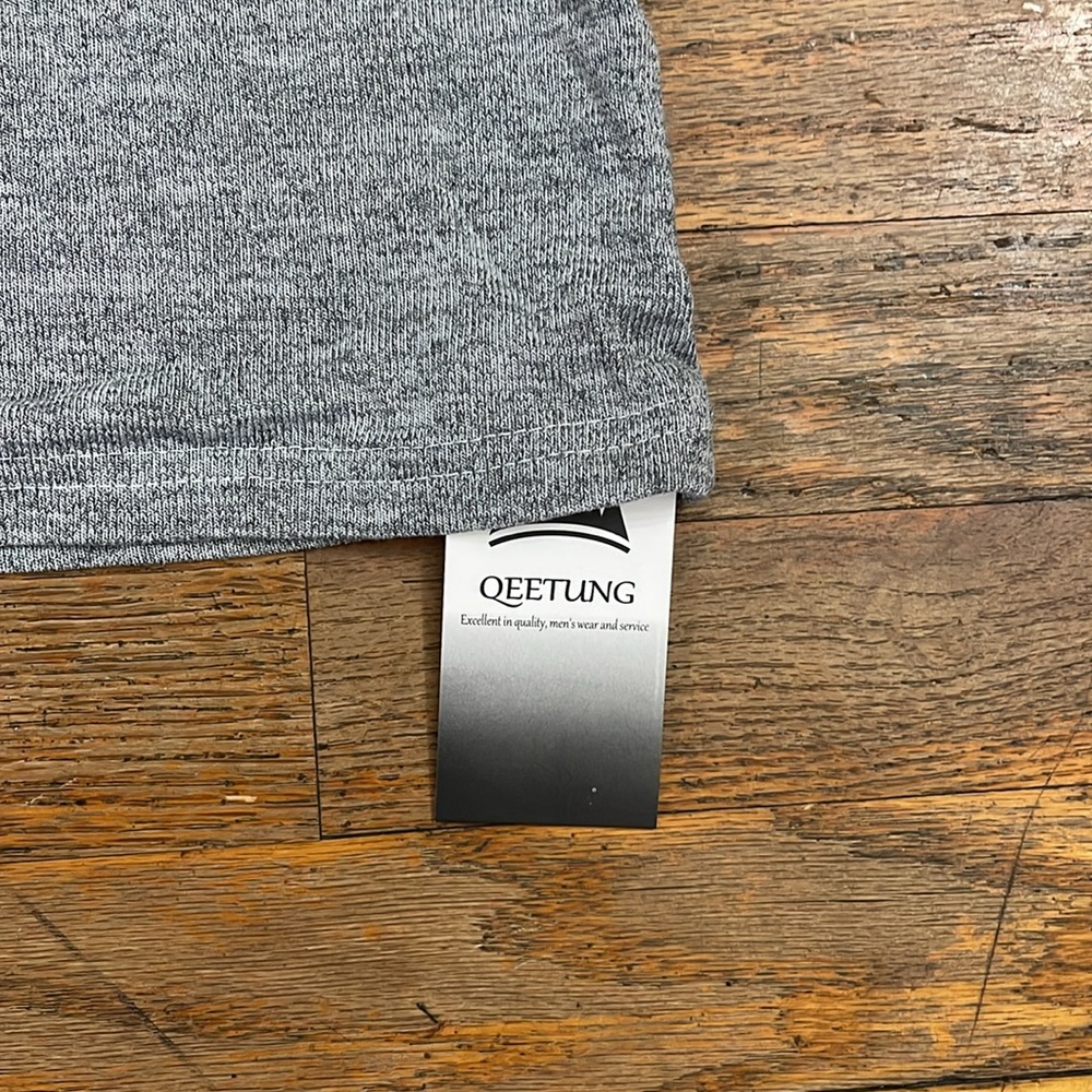 NWT Queetung Turtleneck - Picture 2 of 6